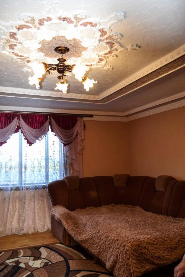 Юрдар Villa Iltsi Eksteriør billede